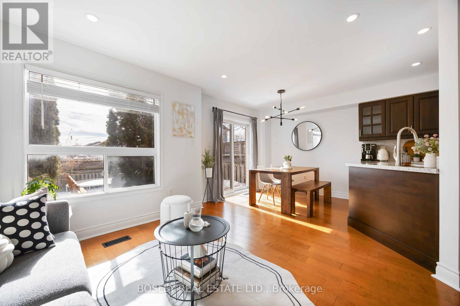 57 Candlebrook Drive, Whitby, Ontario  L1R 2V6 - Photo 5 - E12814498