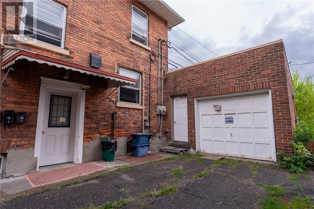 302 Cedar Street, Sudbury, Ontario  P3B 1M7 - Photo 3 - 2126446