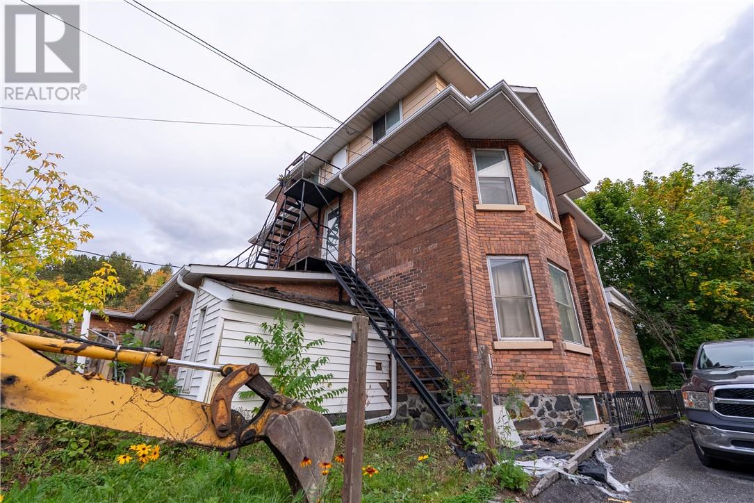 302 Cedar Street, Sudbury, Ontario  P3B 1M7 - Photo 5 - 2126446