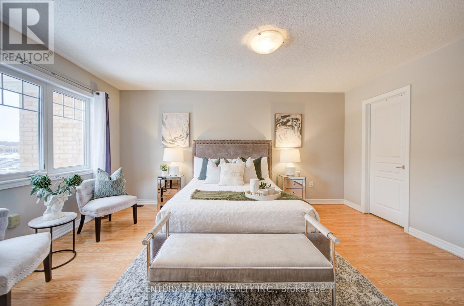 135 Windrow Street, Richmond Hill, Ontario  L4E 4Y4 - Photo 20 - N12814420