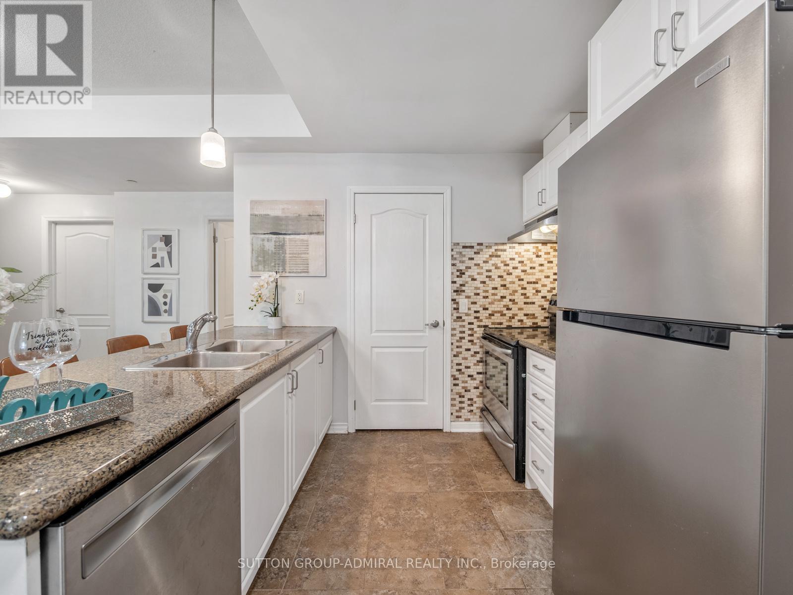 101 - 9589 Keele Street, Vaughan, Ontario L6A 5M1 - Photo 4 - N12814434