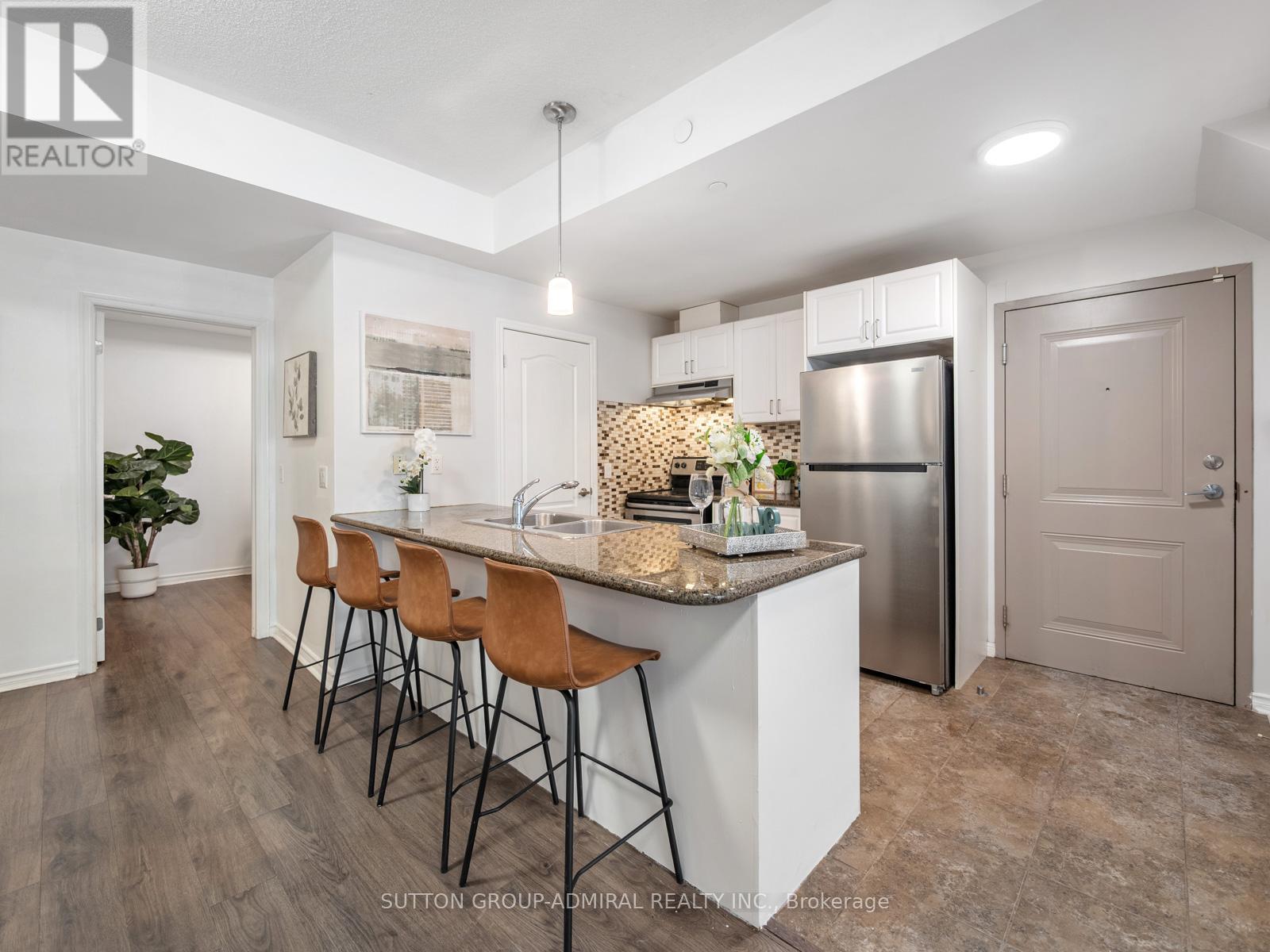 101 - 9589 Keele Street, Vaughan, Ontario L6A 5M1 - Photo 6 - N12814434