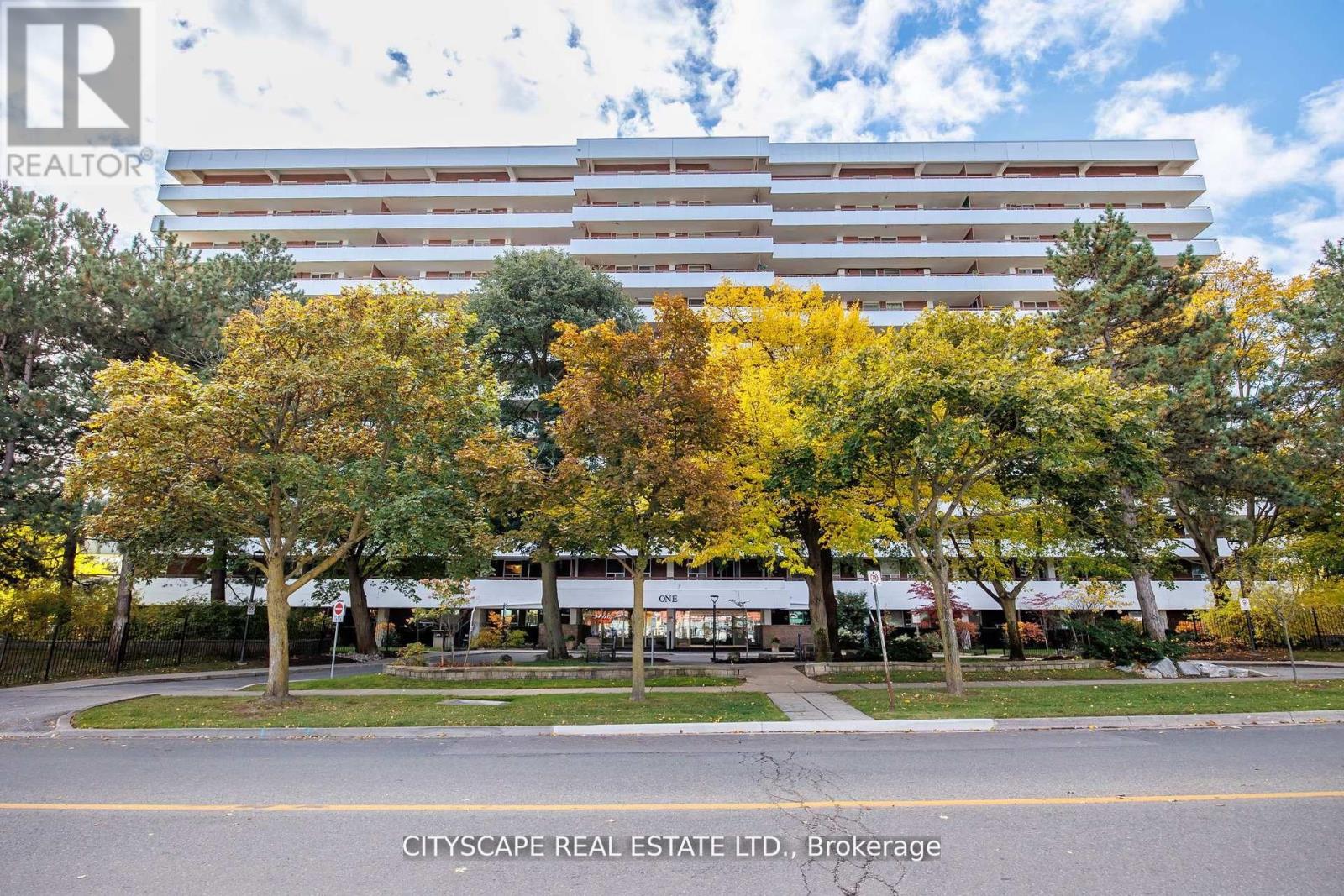 10 - 1 ROYAL ORCHARD BLV BOULEVARD, Markham, Ontario