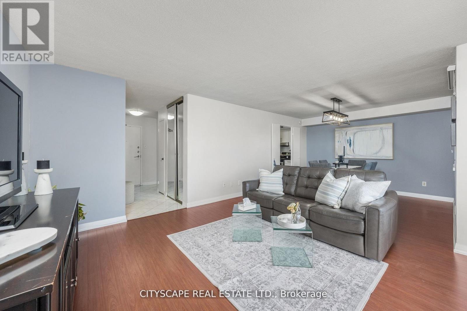 10 - 1 Royal Orchard Blv Boulevard, Markham, Ontario  L3T 3C2 - Photo 5 - N12814464