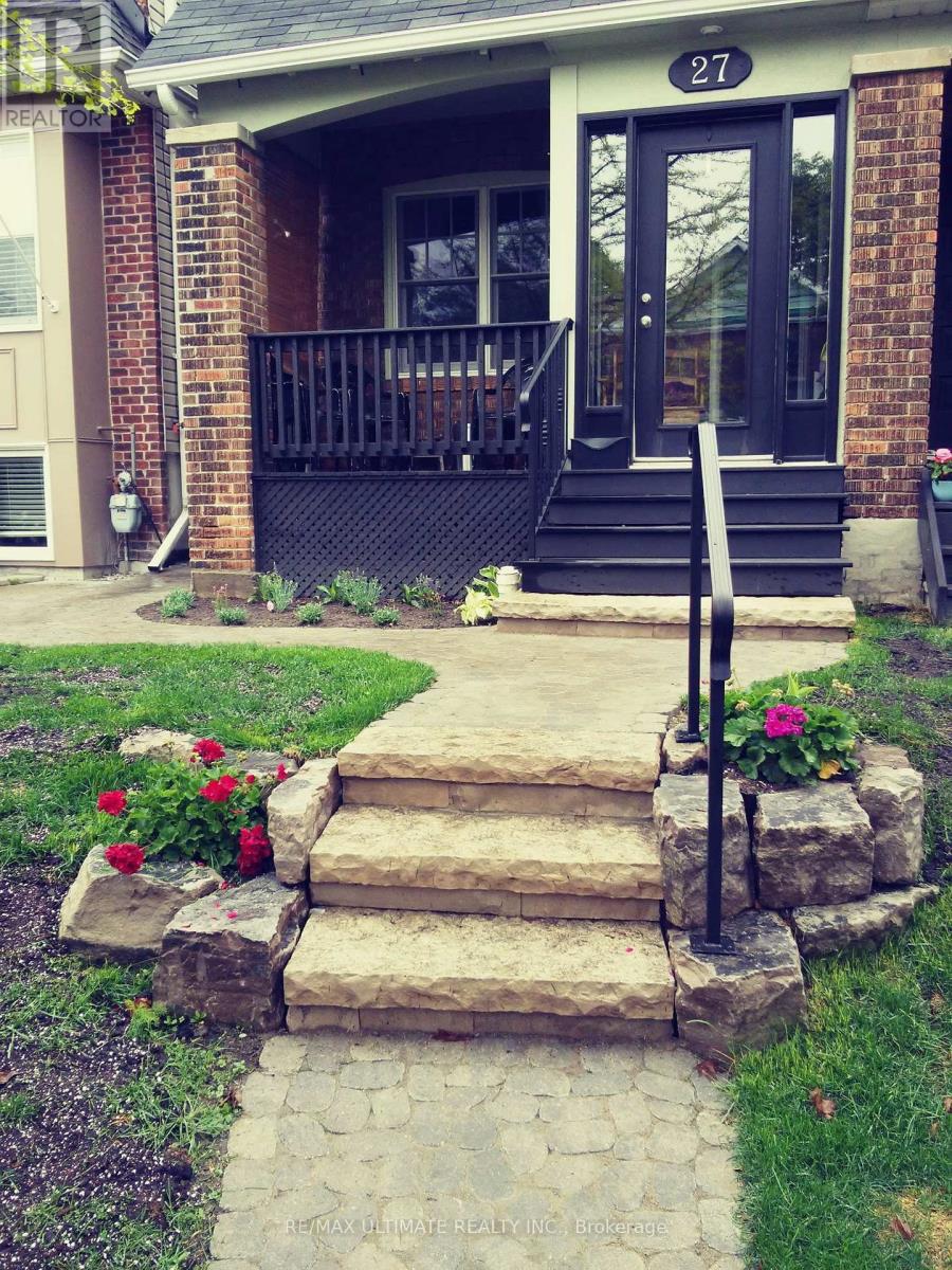 27 Osborne Avenue, Toronto, Ontario  M4E 3A8 - Photo 36 - E12810852