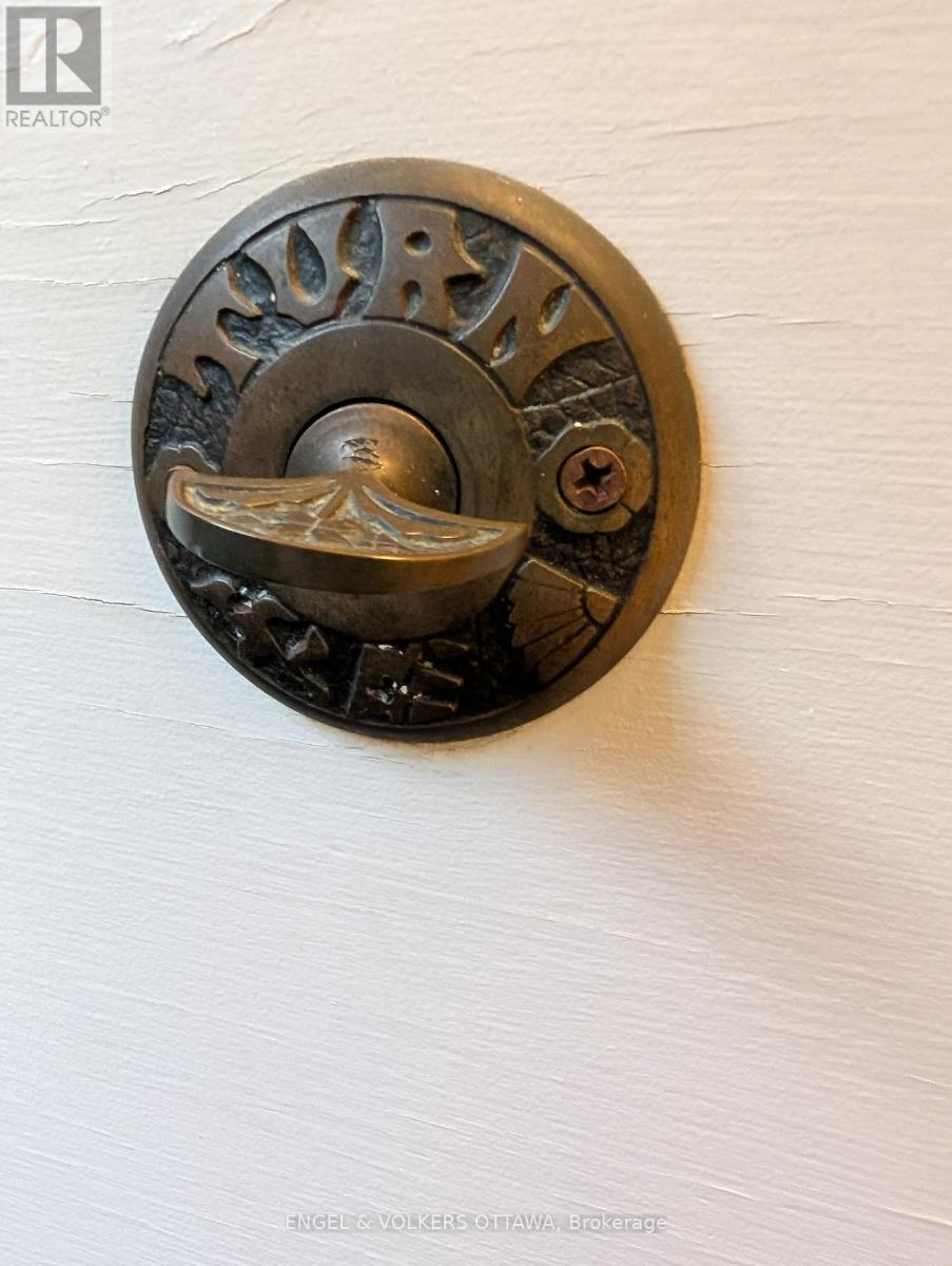 702 Dovercourt Avenue, Ottawa, Ontario  K2A 0W7 - Photo 25 - X12814458