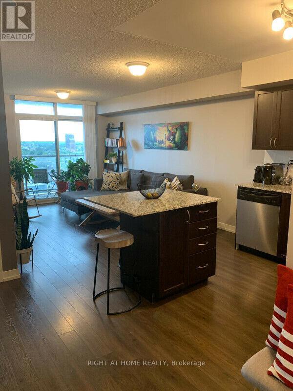 1306 - 816 Lansdowne Avenue Avenue, Toronto, Ontario  M6H 4K6 - Photo 7 - W12814410