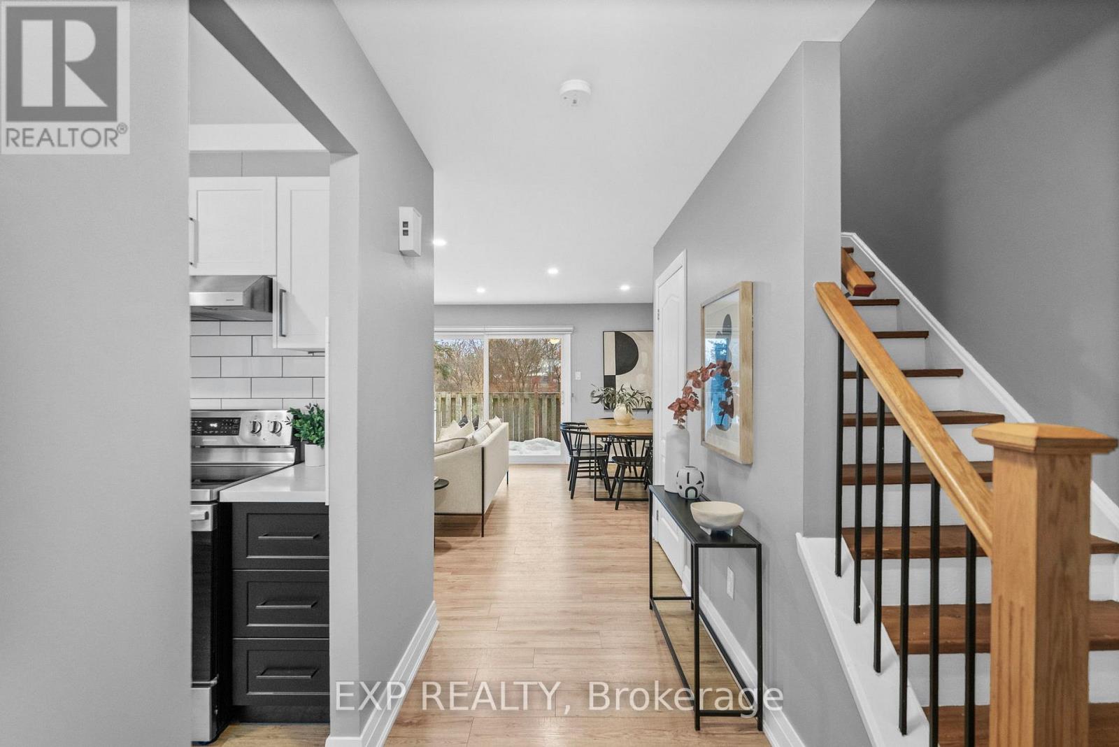 641 Woodward Avenue, Milton, Ontario L9T 3K4 - Photo 4 - W12814456