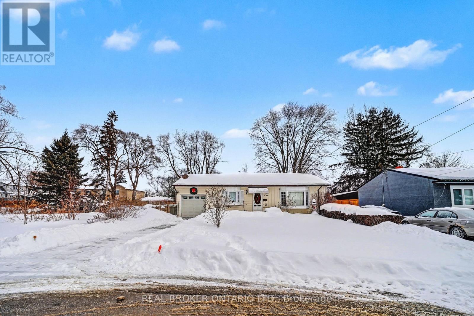 1069 Roosevelt Road, Mississauga, Ontario  L5G 3Y6 - Photo 13 - W12814462