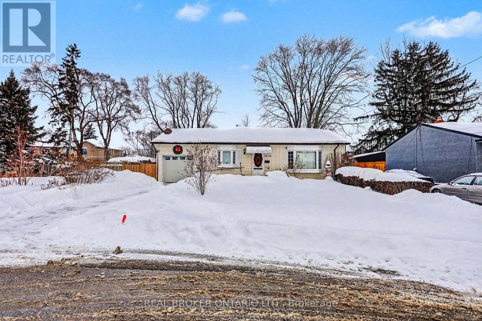 1069 Roosevelt Road, Mississauga, Ontario  L5G 3Y6 - Photo 15 - W12814462