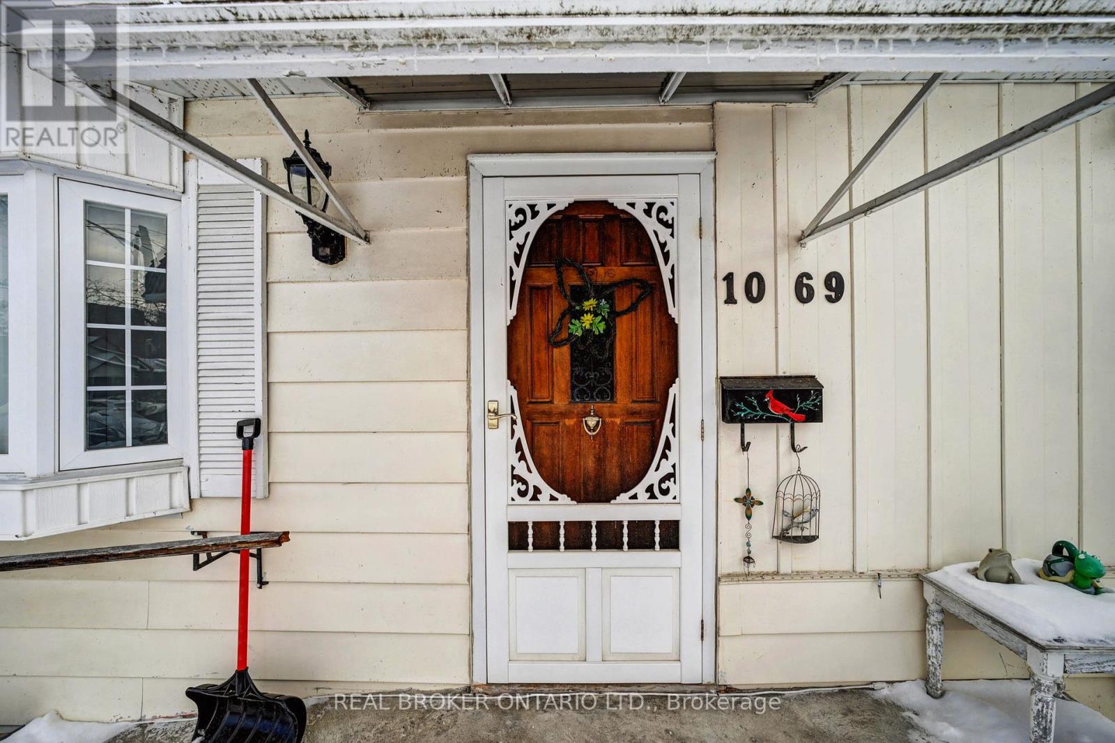 1069 Roosevelt Road, Mississauga, Ontario  L5G 3Y6 - Photo 25 - W12814462