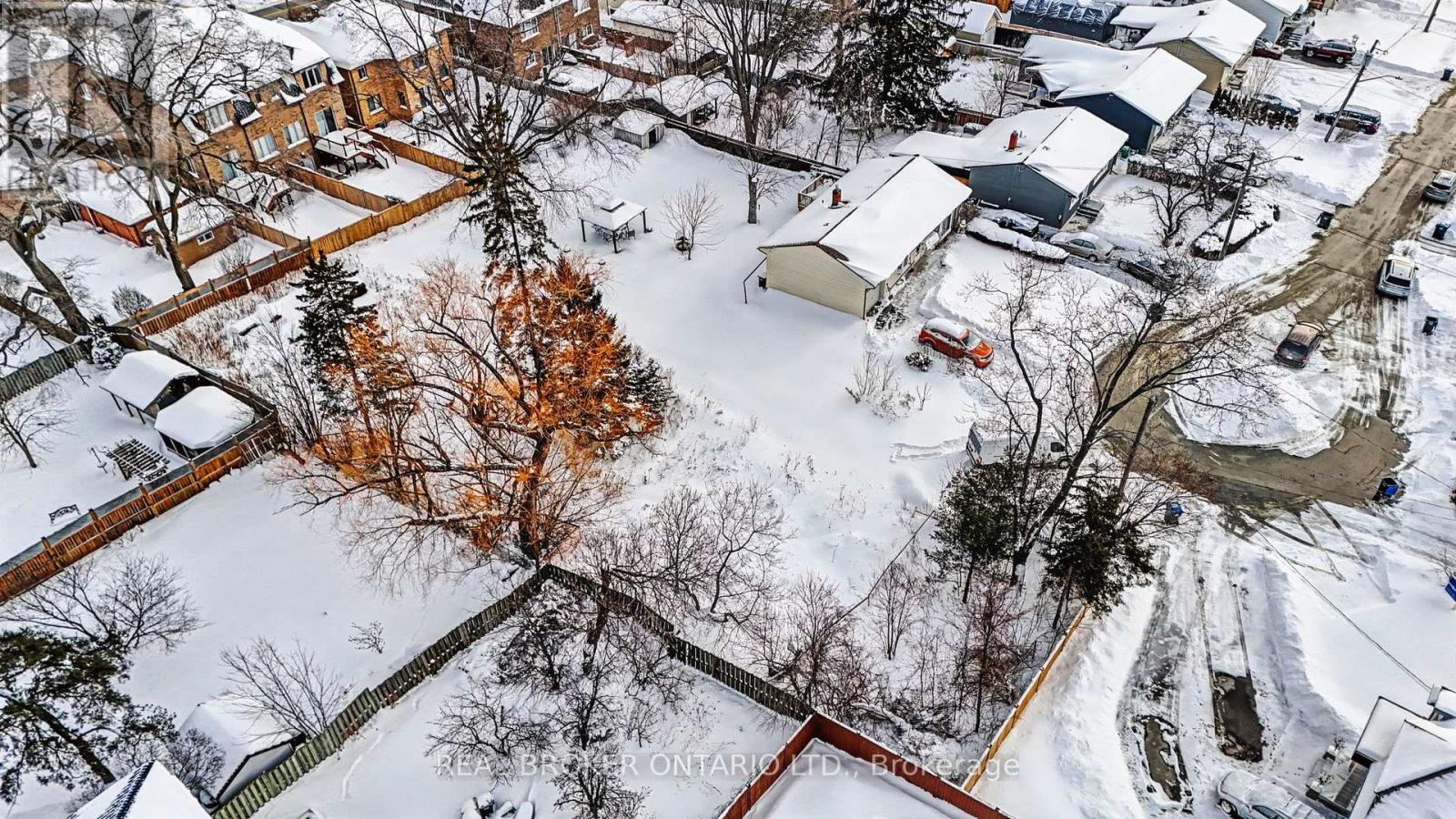 1069 Roosevelt Road, Mississauga, Ontario  L5G 3Y6 - Photo 32 - W12814462