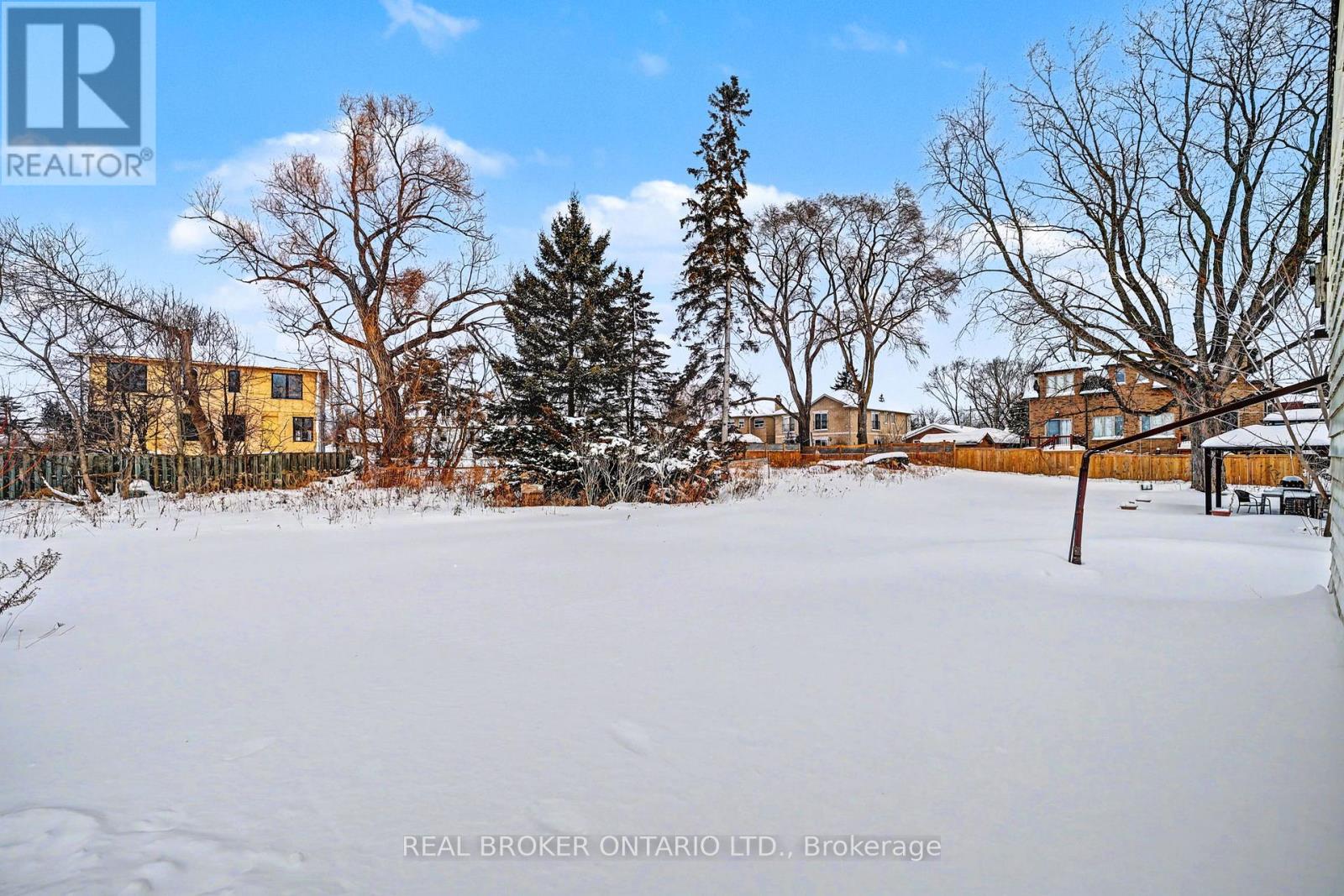 1069 Roosevelt Road, Mississauga, Ontario  L5G 3Y6 - Photo 7 - W12814462