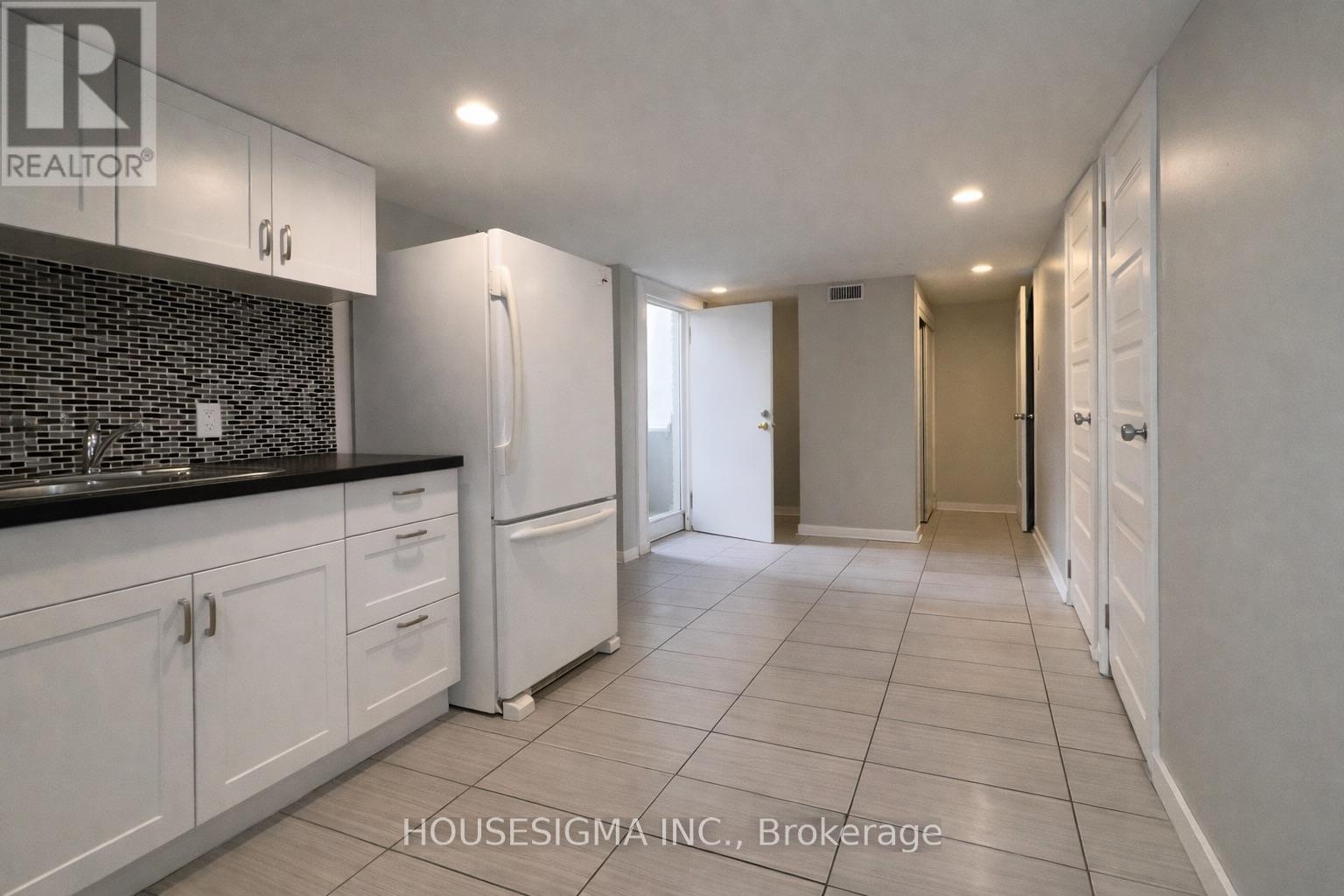 1227 Trafalgar Street, London East, Ontario  N5Z 1H6 - Photo 16 - X12810002