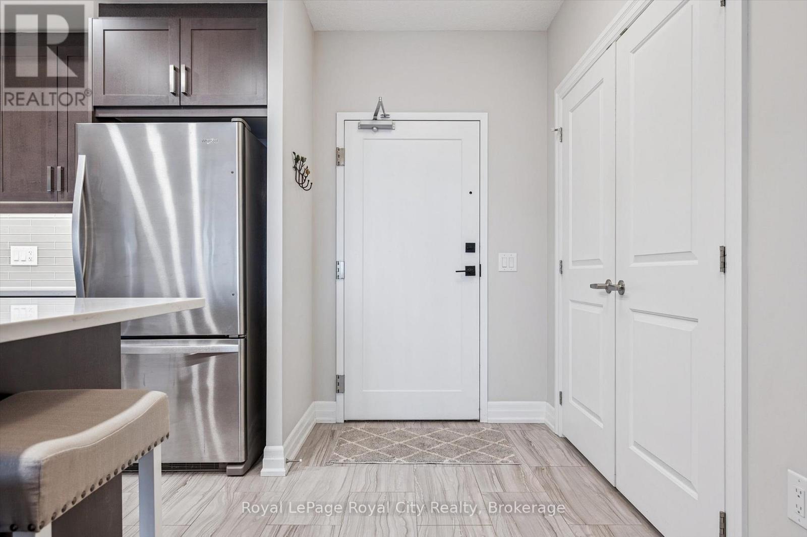 809 - 1880 Gordon Street, Guelph, Ontario  N1L 0P5 - Photo 2 - X12814548