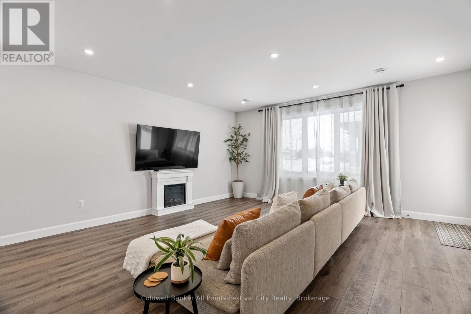 451 Woodridge Drive, Goderich, Ontario  N7A 0C7 - Photo 22 - X12814668