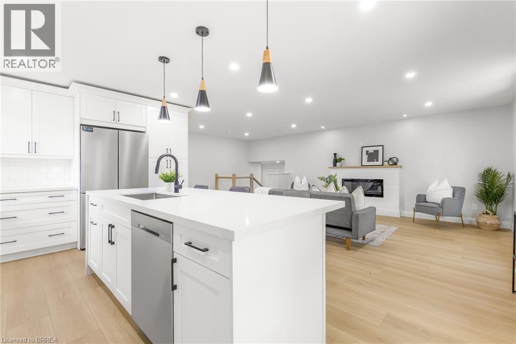 9 Ventnor Court, Brantford, Ontario  N3R 6L8 - Photo 8 - 40804783