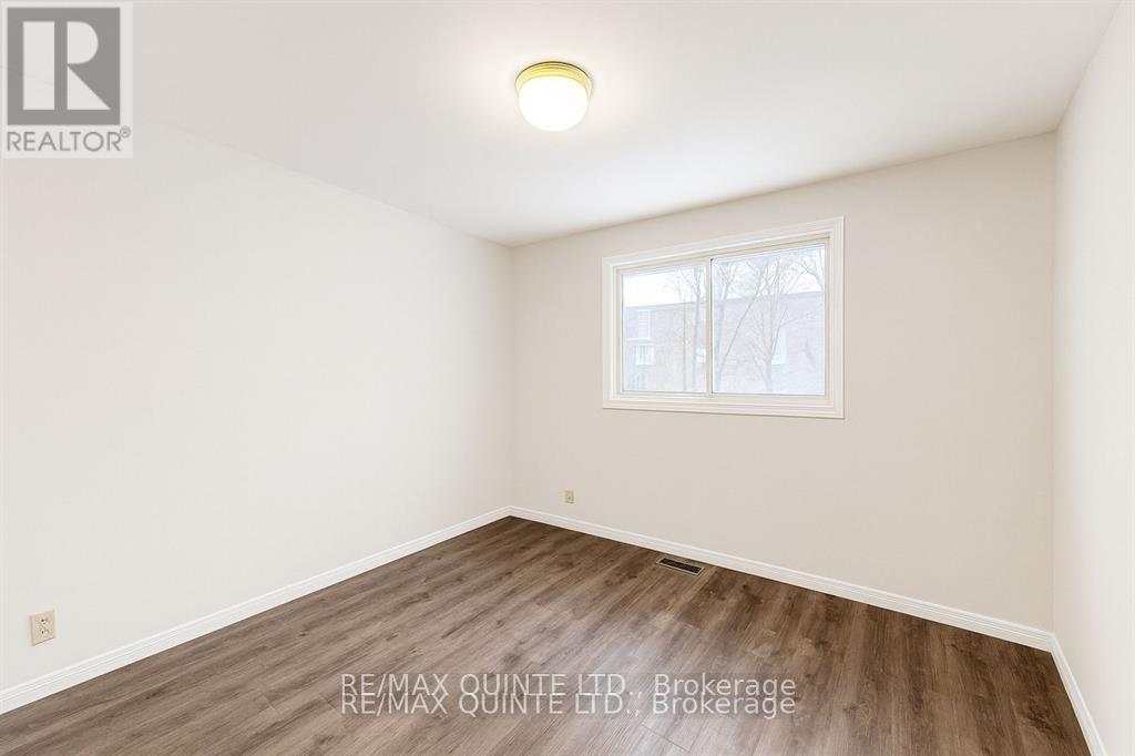 25 Union Street, Belleville, Ontario  K8P 2B5 - Photo 12 - X12814626