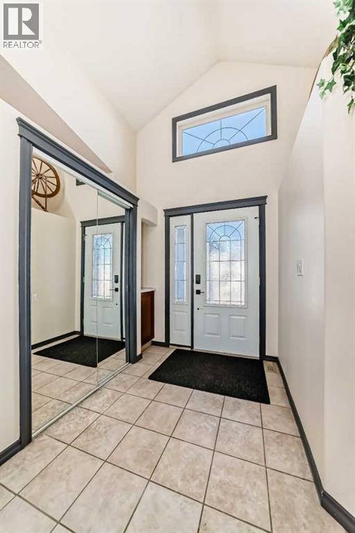 127 Duston Street, Red Deer, Alberta T4R 2V8 - Photo 2 - A2286595