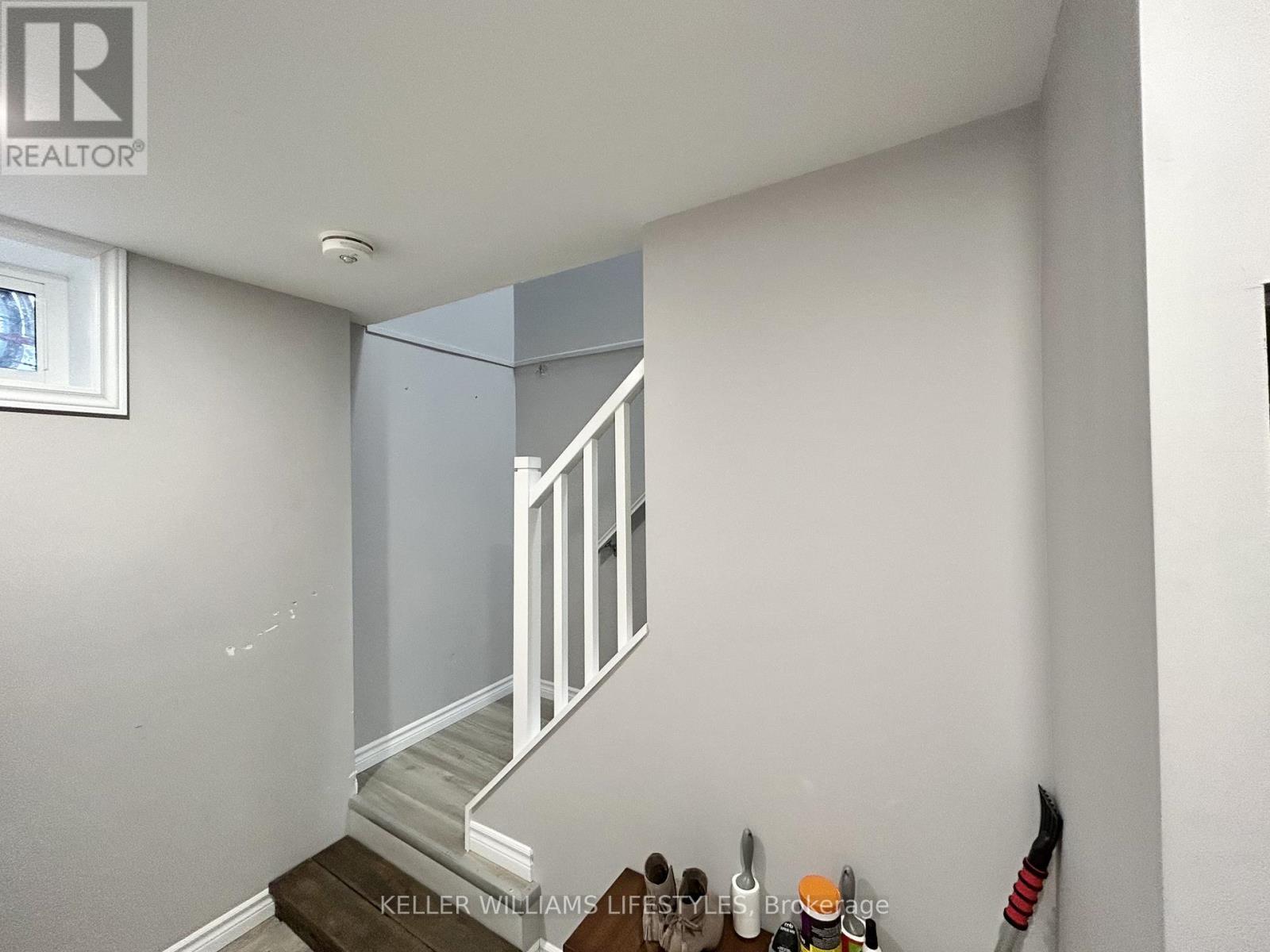 Lower - 18 Queenston Crescent, London East, Ontario  N5W 1N6 - Photo 3 - X12814570