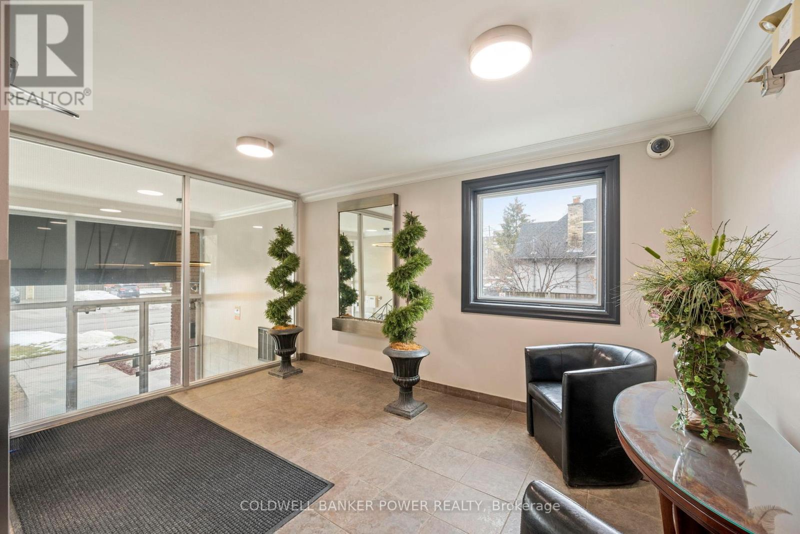 403 - 570 William Street, London East, Ontario  N6B 3E9 - Photo 3 - X12814582