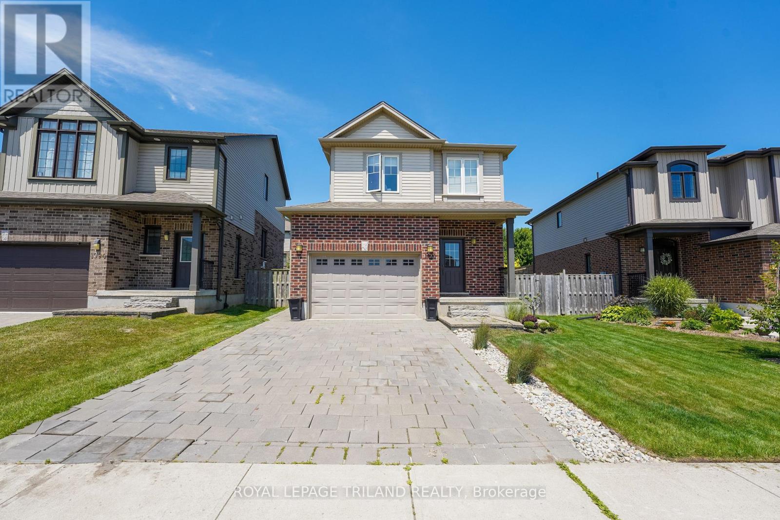 1090 OAKCROSSING ROAD, London North, Ontario