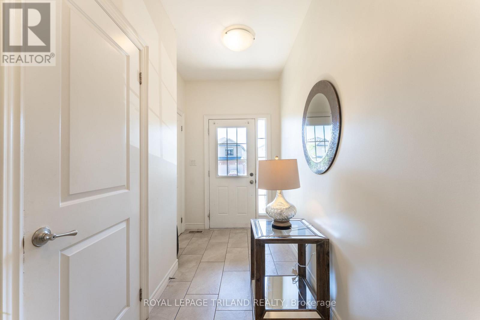 1090 Oakcrossing Road, London North, Ontario  N6H 0E9 - Photo 14 - X12814658