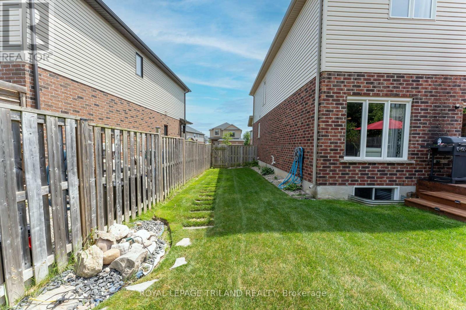 1090 Oakcrossing Road, London North, Ontario  N6H 0E9 - Photo 40 - X12814658