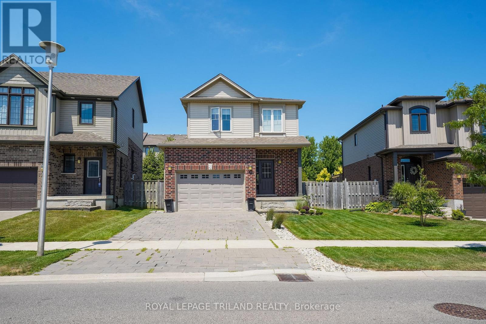 1090 Oakcrossing Road, London North, Ontario  N6H 0E9 - Photo 6 - X12814658