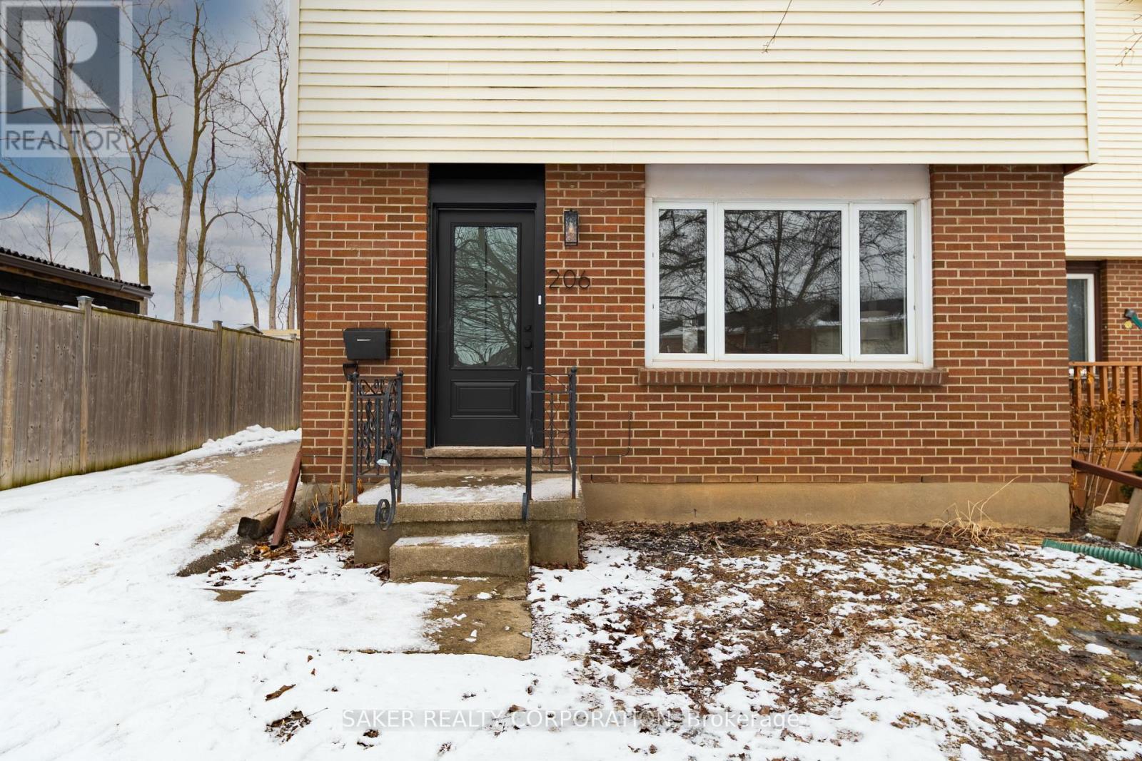 206 Admiral Drive, London East, Ontario  N5V 1H8 - Photo 3 - X12814676