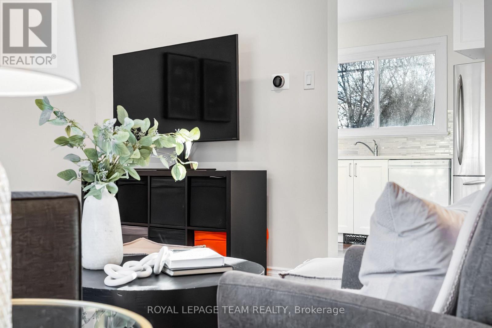 852 Borthwick Avenue, Ottawa, Ontario  K1K 2M8 - Photo 13 - X12814536