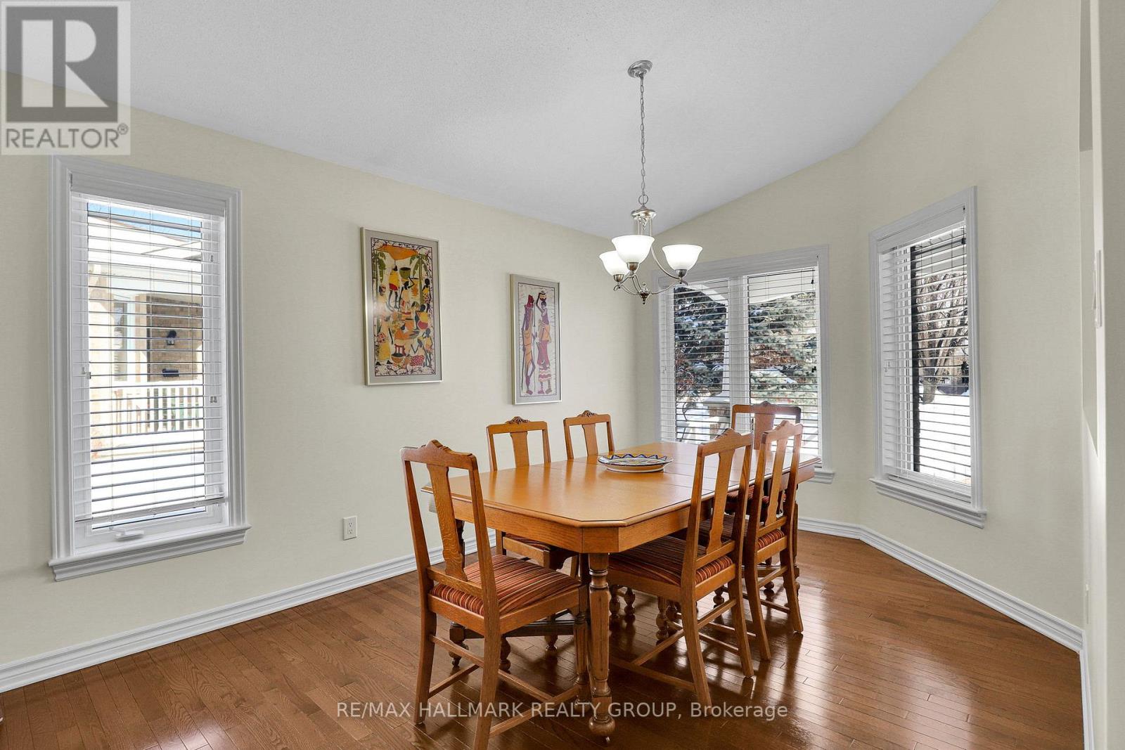 165 Granite Court, Ottawa, Ontario  K2M 0A3 - Photo 5 - X12814578