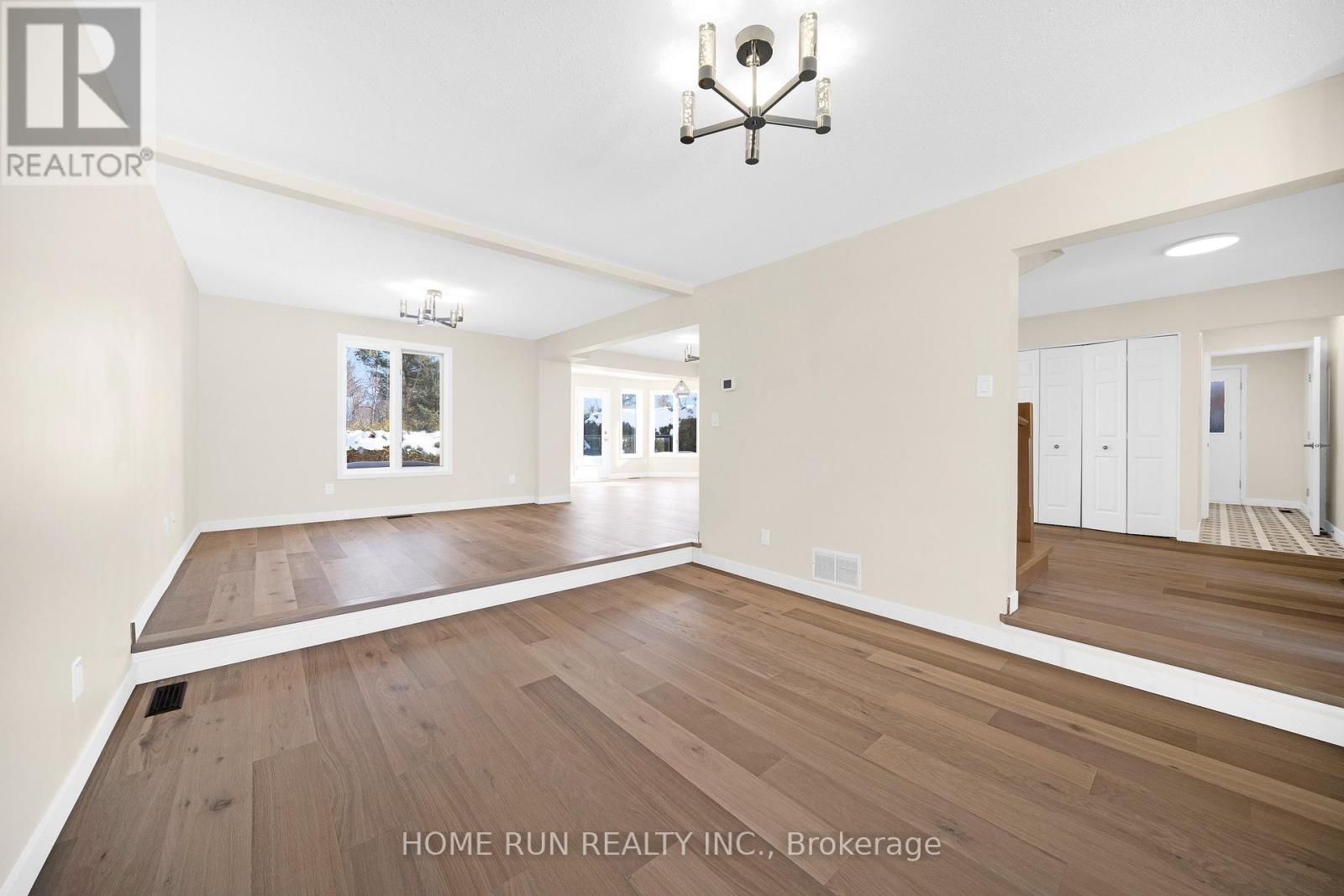 224 Walden Drive, Ottawa, Ontario  K2K 2M3 - Photo 10 - X12814710