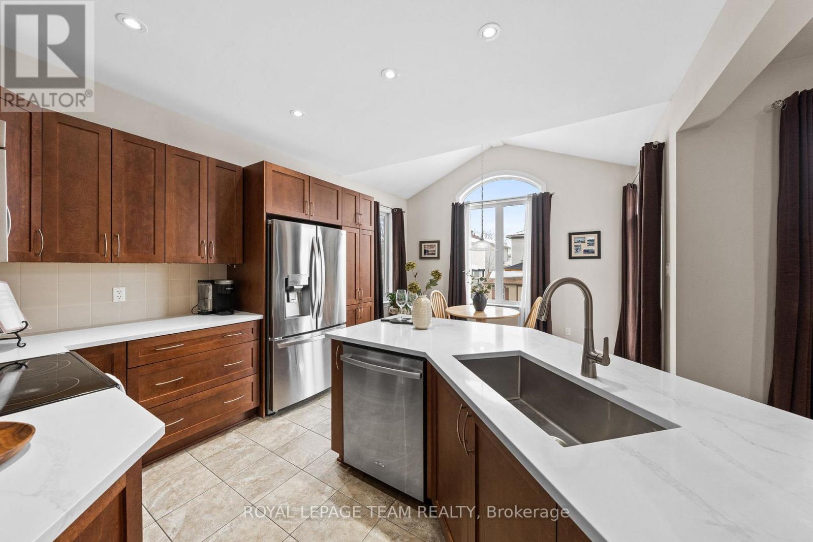 257 Denali Way, Ottawa, Ontario  K2S 0R2 - Photo 19 - X12814758