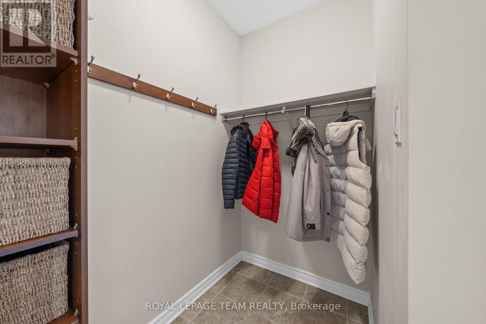 257 Denali Way, Ottawa, Ontario  K2S 0R2 - Photo 7 - X12814758