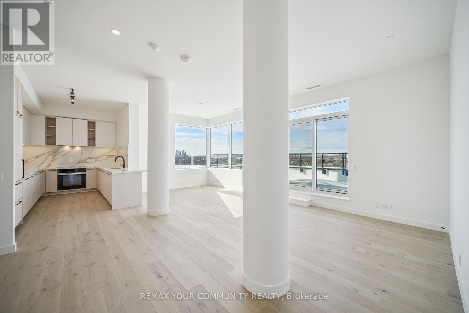 1704 - 1050 Eastern Avenue, Toronto, Ontario  M4L 0B7 - Photo 13 - E12767414