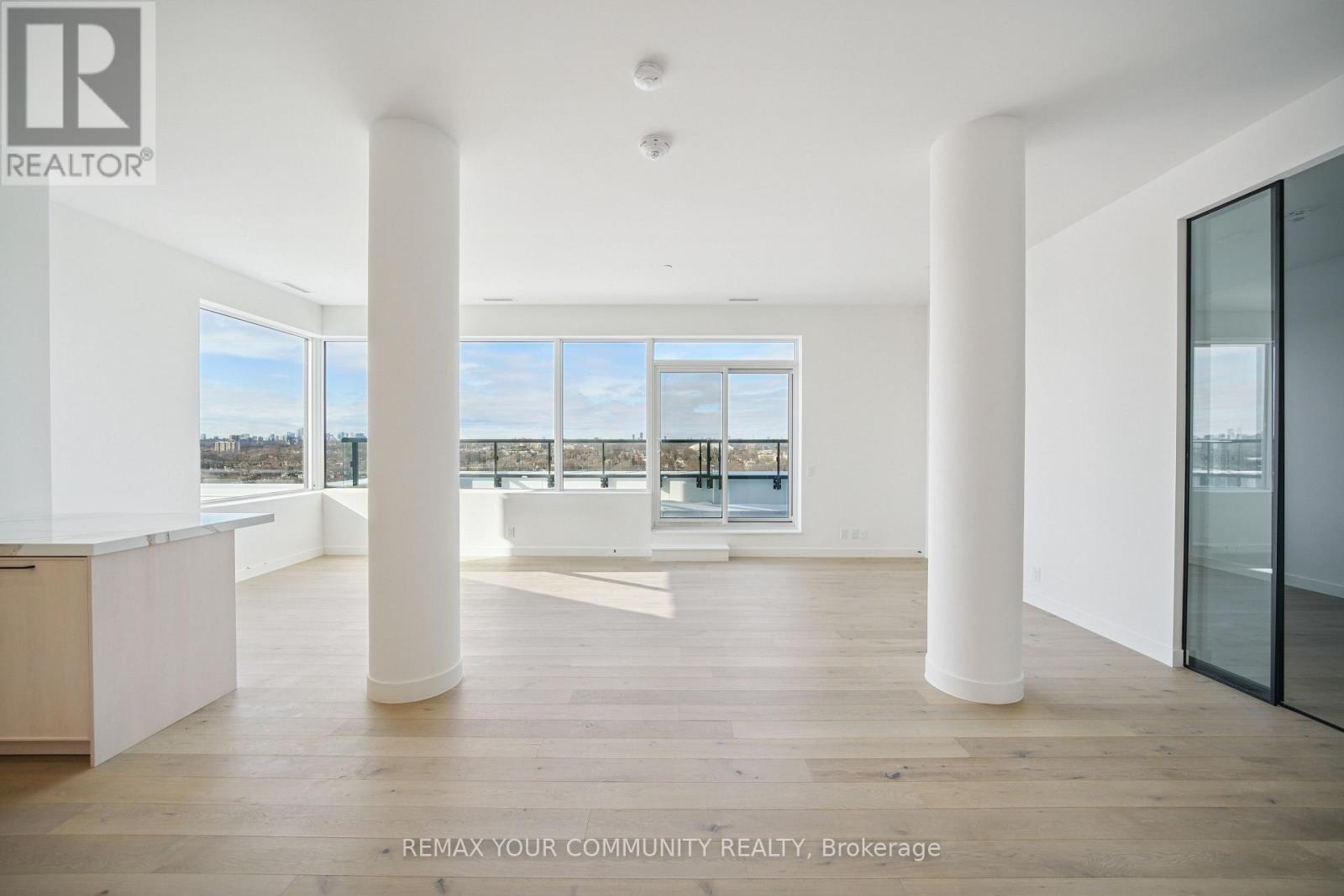 1704 - 1050 Eastern Avenue, Toronto, Ontario  M4L 0B7 - Photo 12 - E12767414