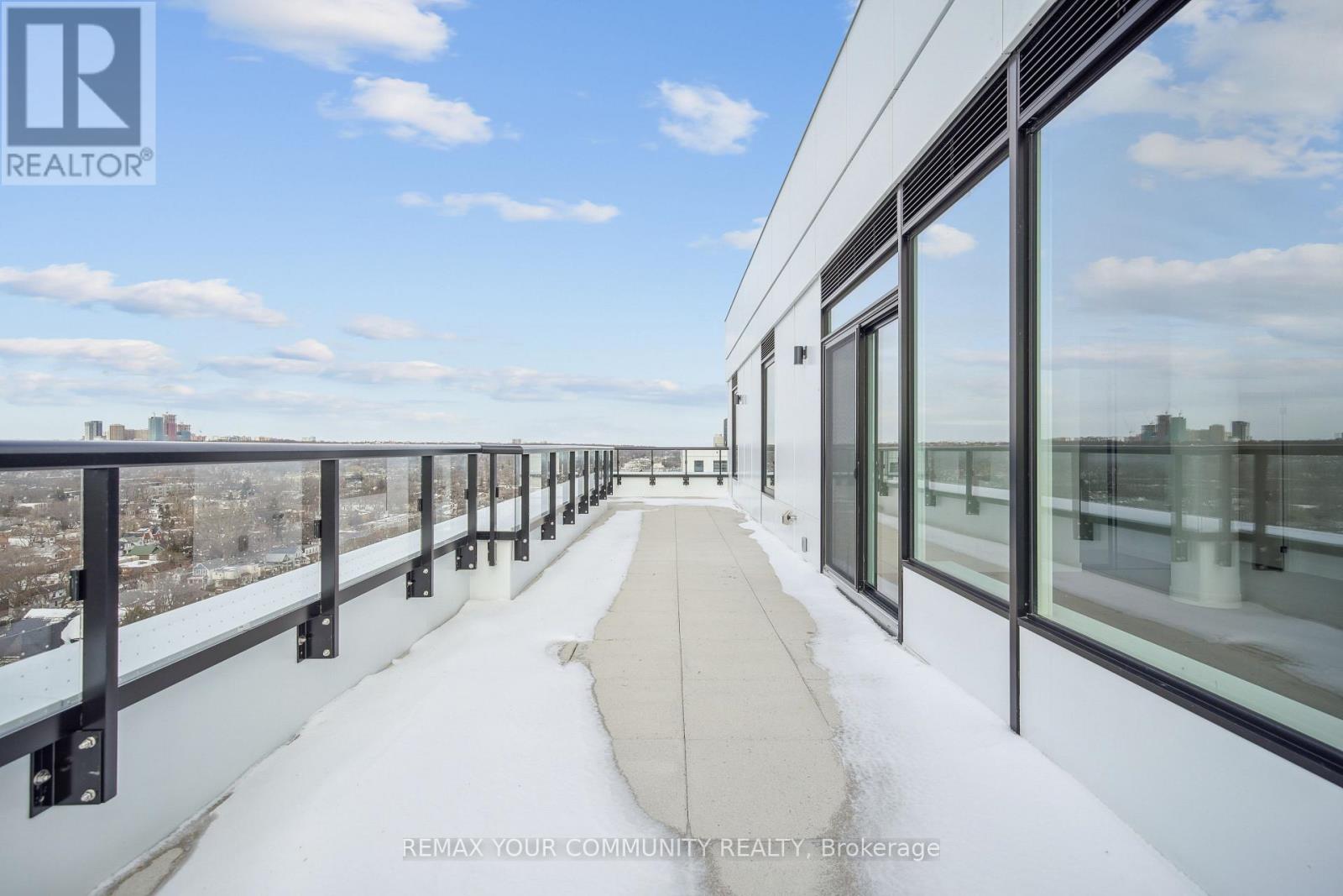 1704 - 1050 Eastern Avenue, Toronto, Ontario  M4L 0B7 - Photo 38 - E12767414