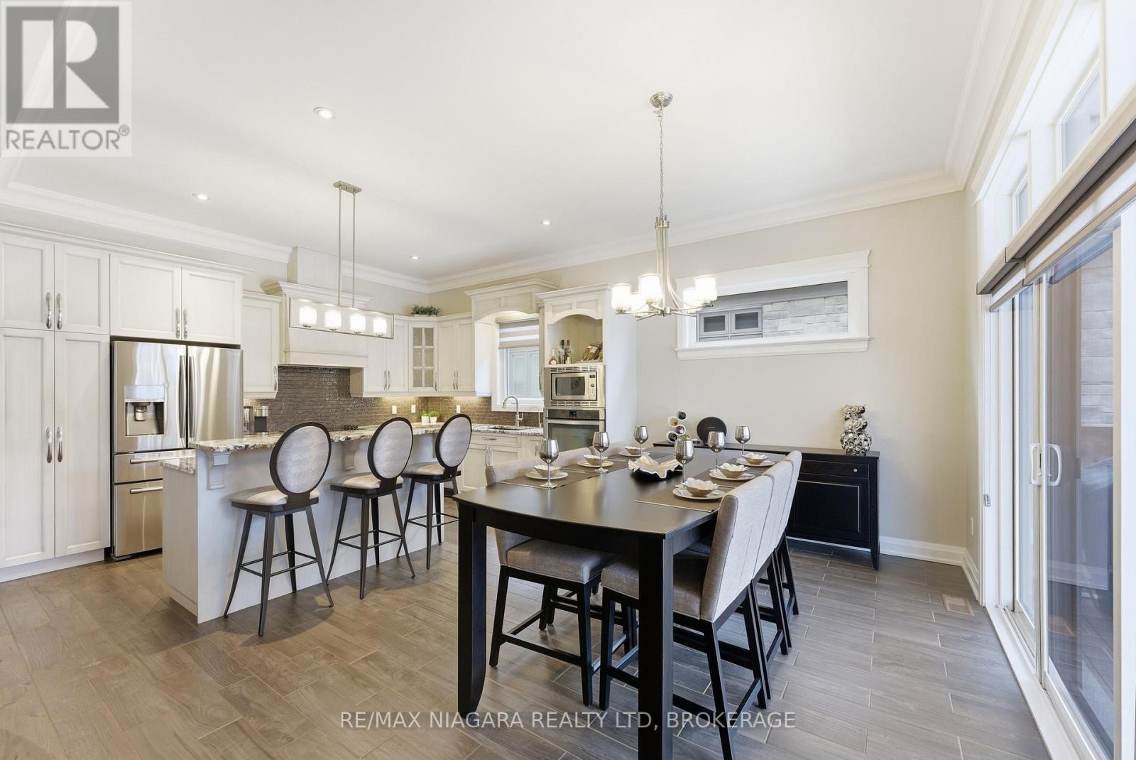 34 Angels Drive, Niagara-On-The-Lake, Ontario  L0S 1J1 - Photo 12 - X12814614