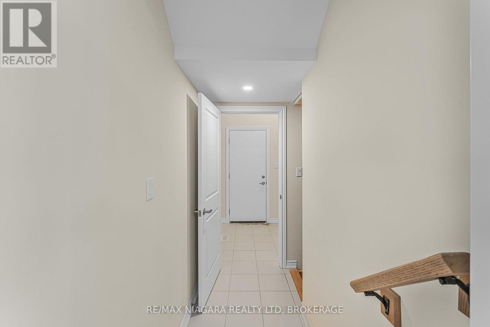 3219 Dominion Road, Fort Erie (Ridgeway), Ontario  L0S 1N0 - Photo 35 - X12814660