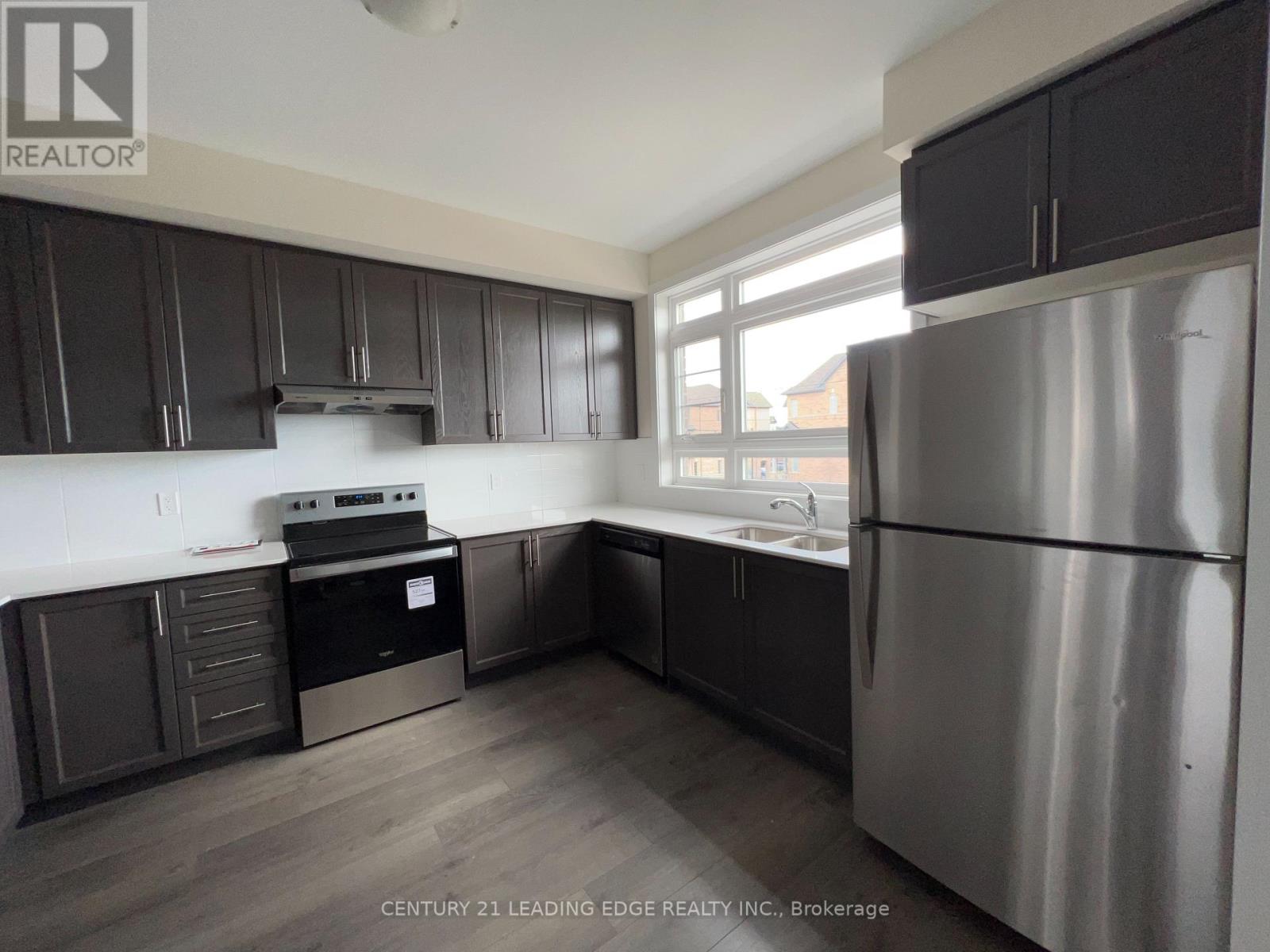 211 - 250 Finch Avenue, Pickering, Ontario  L1V 0G6 - Photo 11 - E12813532