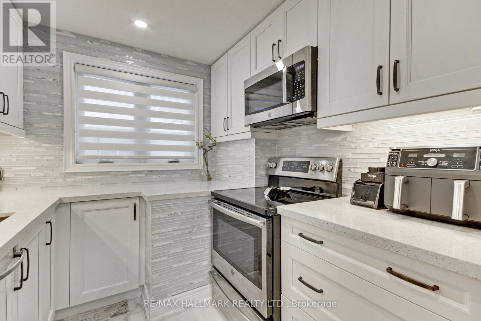 13 Patrick Drive, Aurora, Ontario  L4G 2A6 - Photo 21 - N12782208