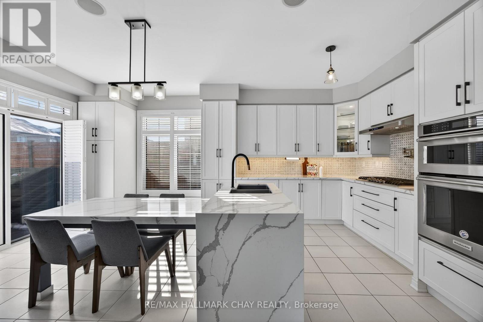 997 Barton Way, Innisfil, Ontario  L9S 0N5 - Photo 11 - N12799062