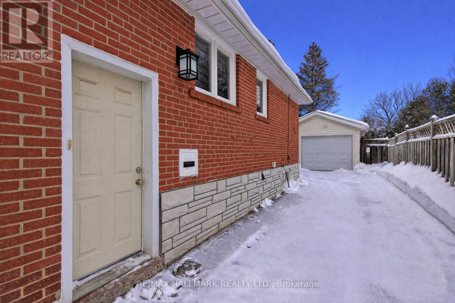 13 Patrick Drive, Aurora, Ontario  L4G 2A6 - Photo 47 - N12782208
