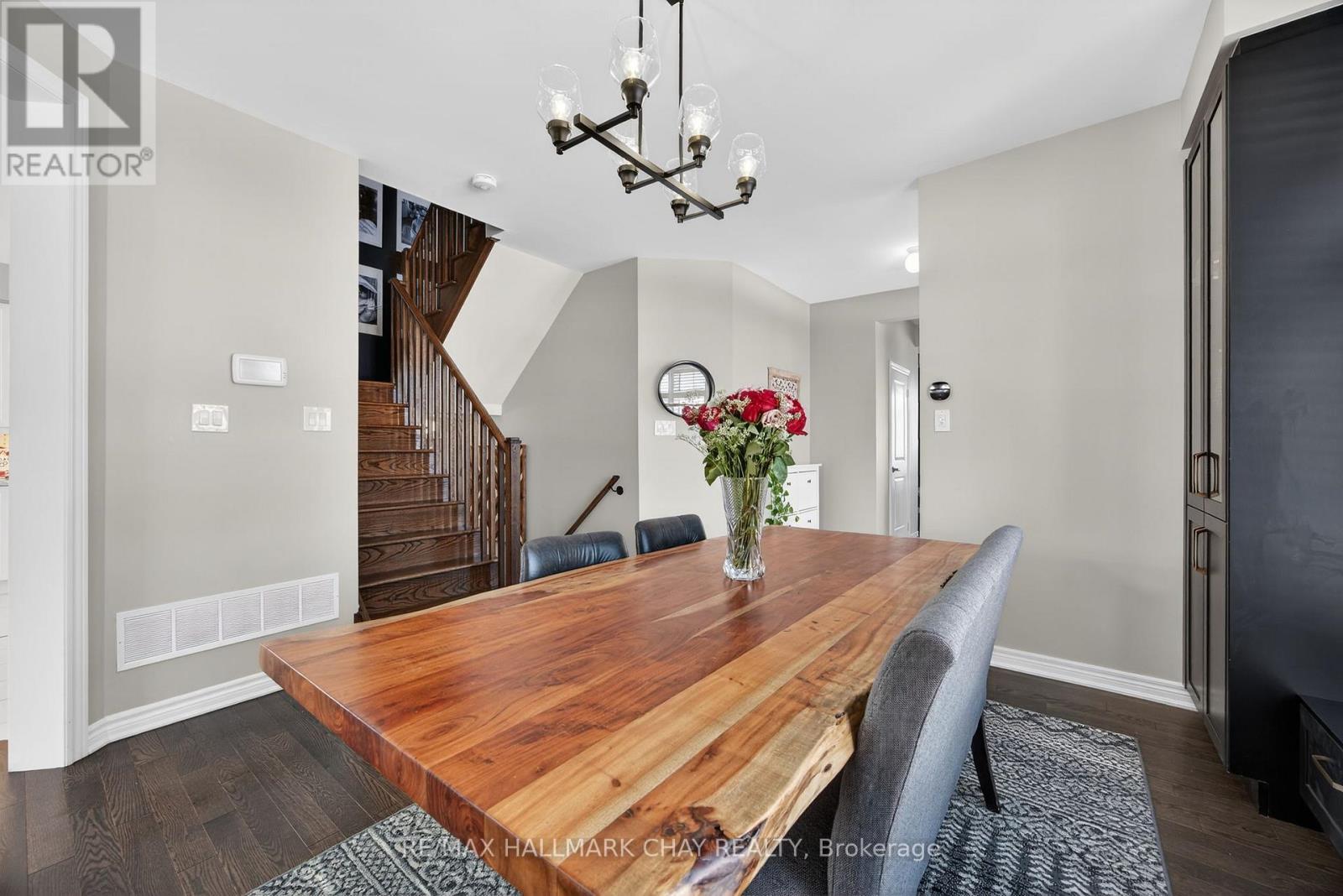 997 Barton Way, Innisfil, Ontario  L9S 0N5 - Photo 7 - N12799062