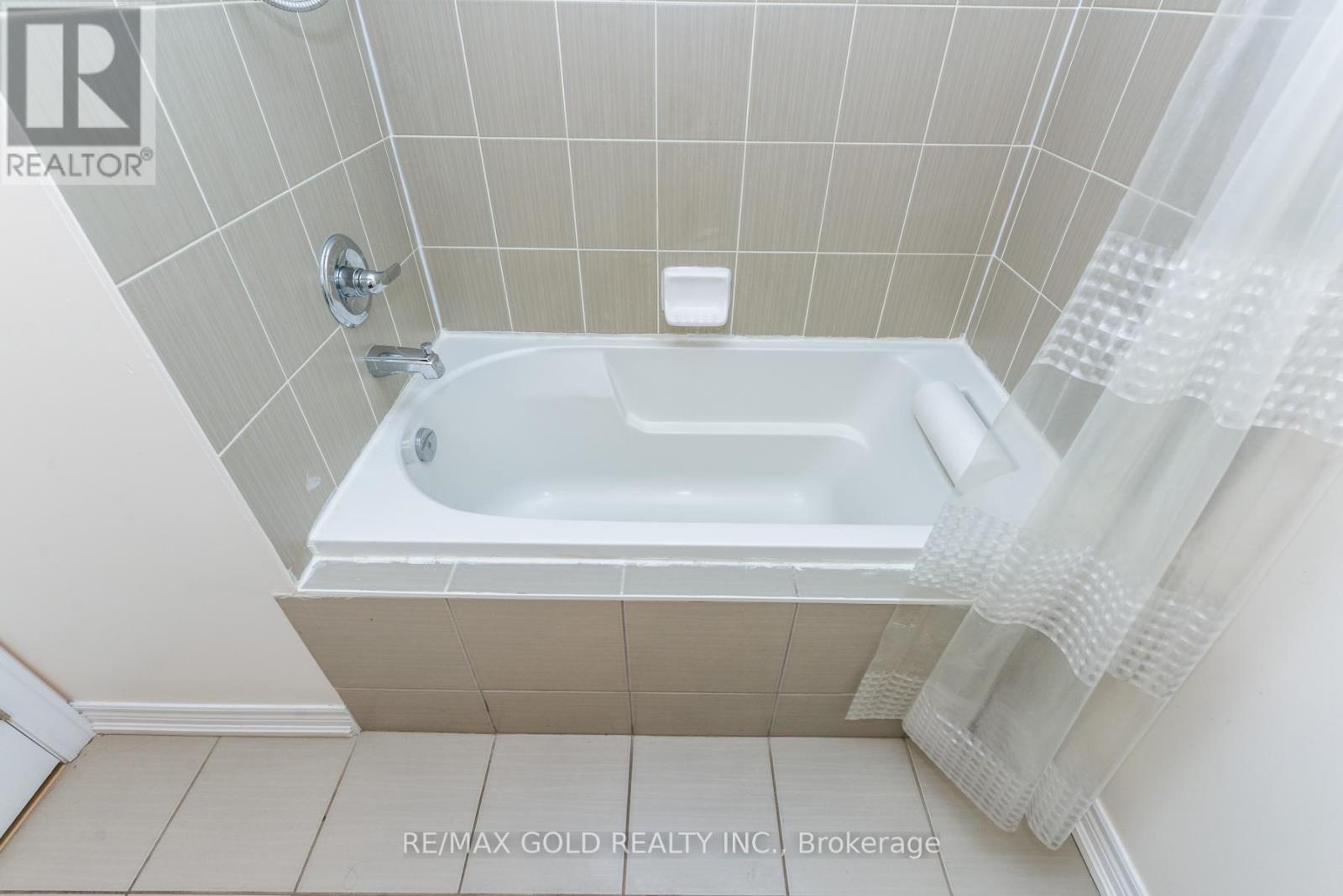 22 Merrickville Way, Brampton, Ontario  L6Y 0V5 - Photo 24 - W12795422