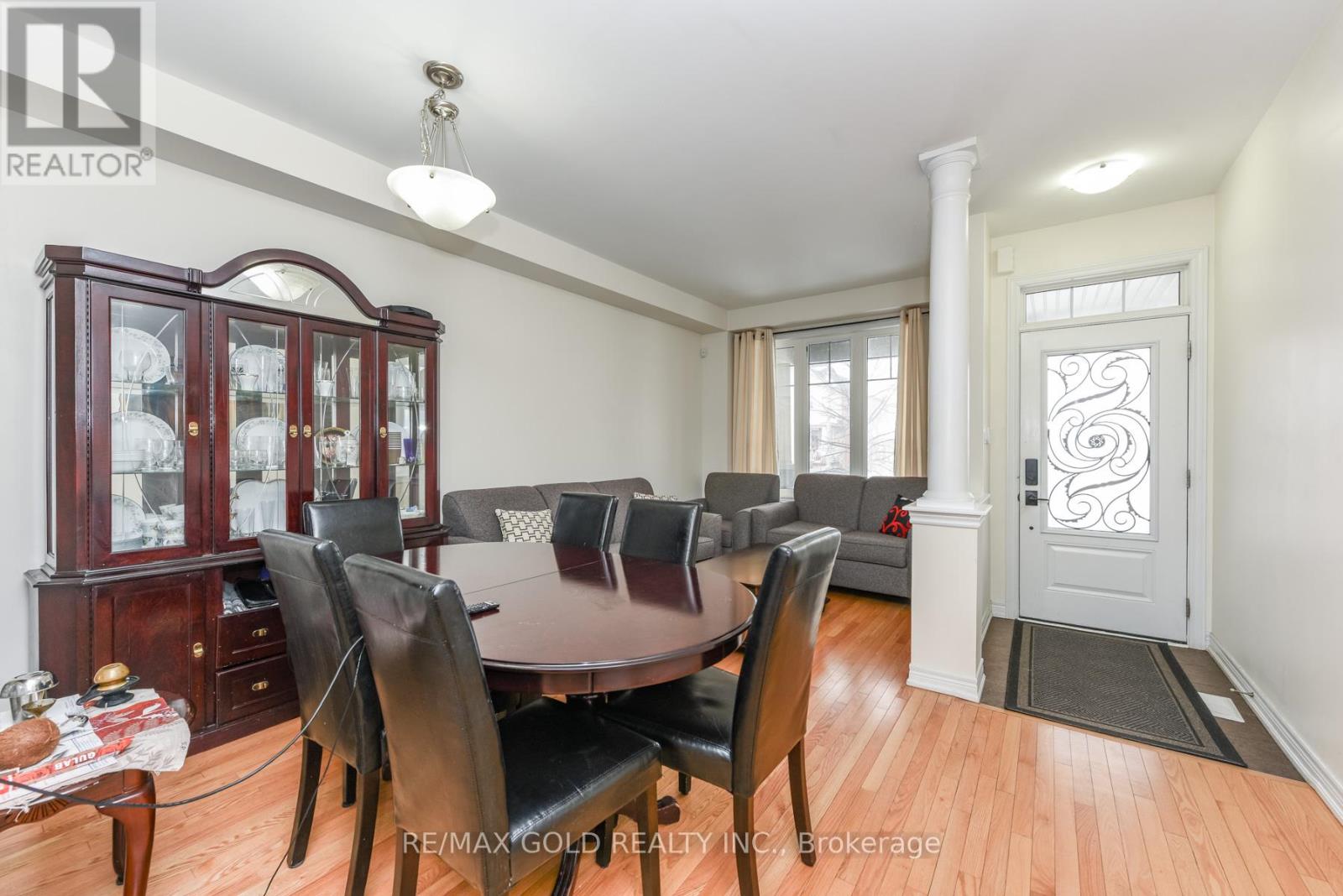 22 Merrickville Way, Brampton, Ontario  L6Y 0V5 - Photo 3 - W12795422