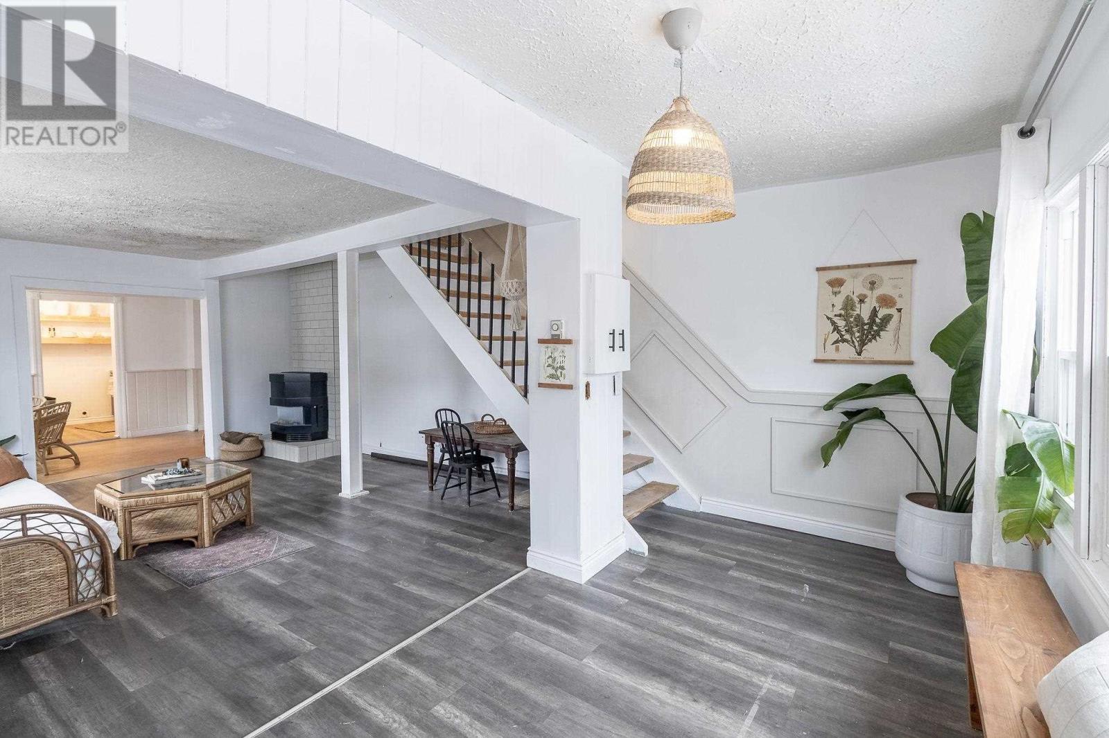 165 Woodward Ave, Sault Ste. Marie, Ontario  P6A 3T6 - Photo 13 - SM260304