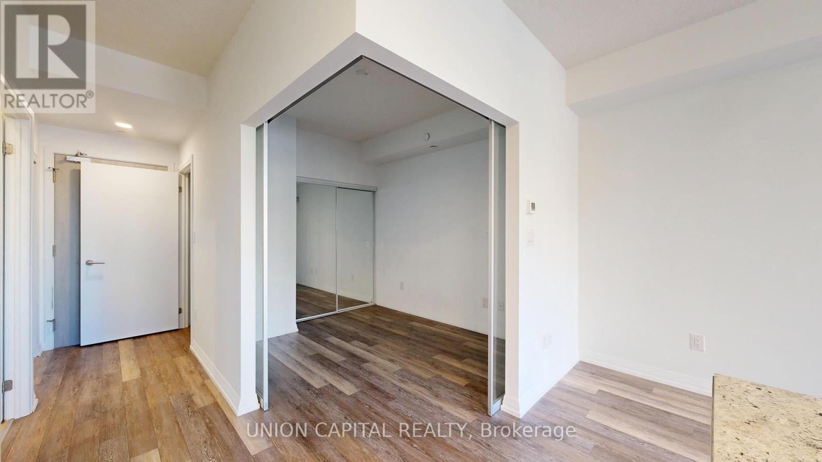 715 - 75 Canterbury Place, Toronto, Ontario  M2N 0L2 - Photo 8 - C12814592