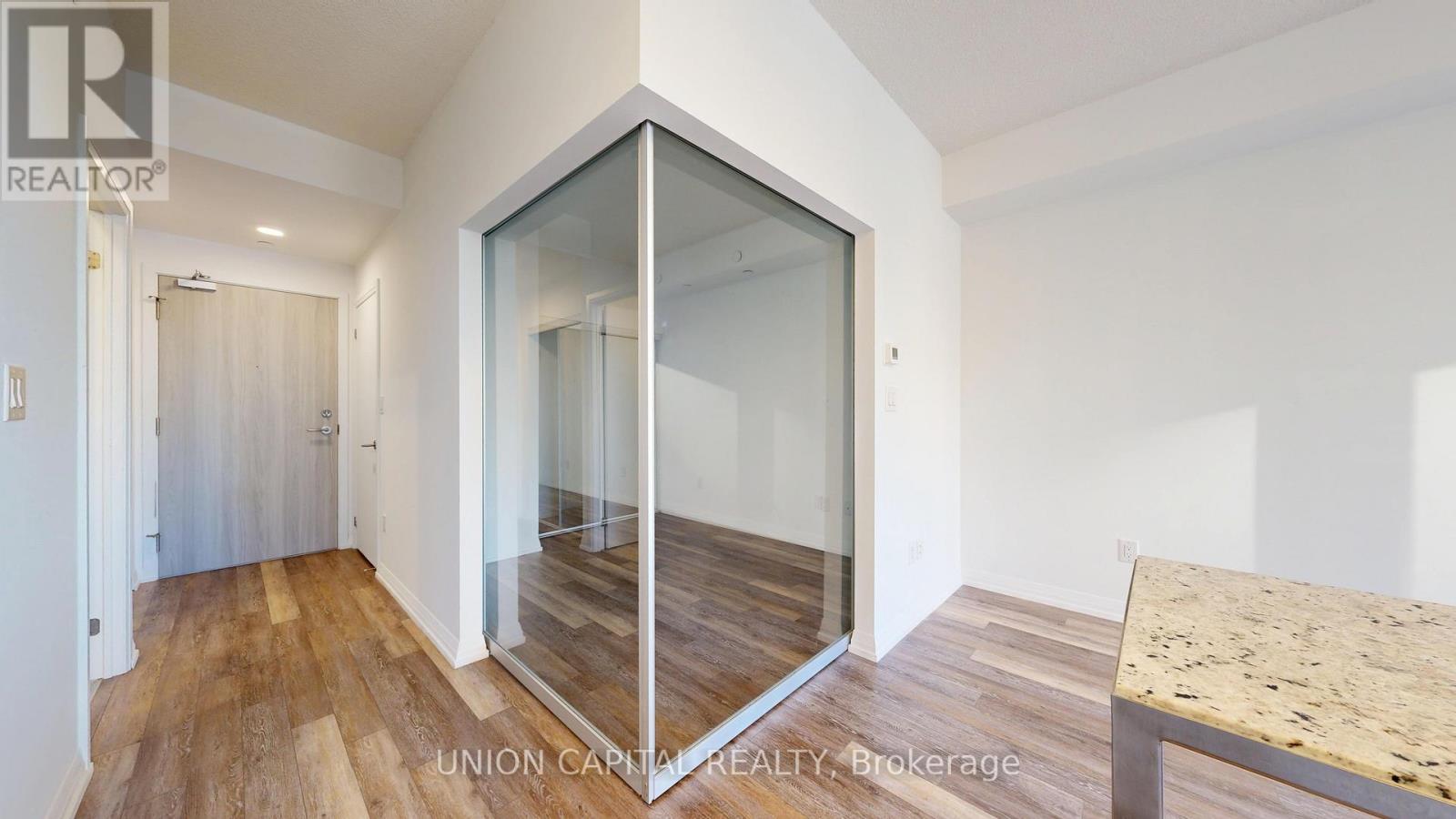 715 - 75 Canterbury Place, Toronto, Ontario  M2N 0L2 - Photo 9 - C12814592